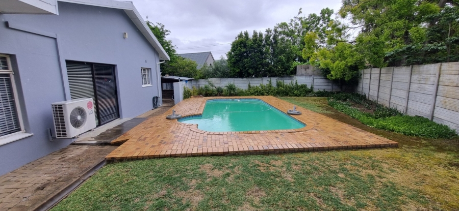 4 Bedroom Property for Sale in Porterville Western Cape